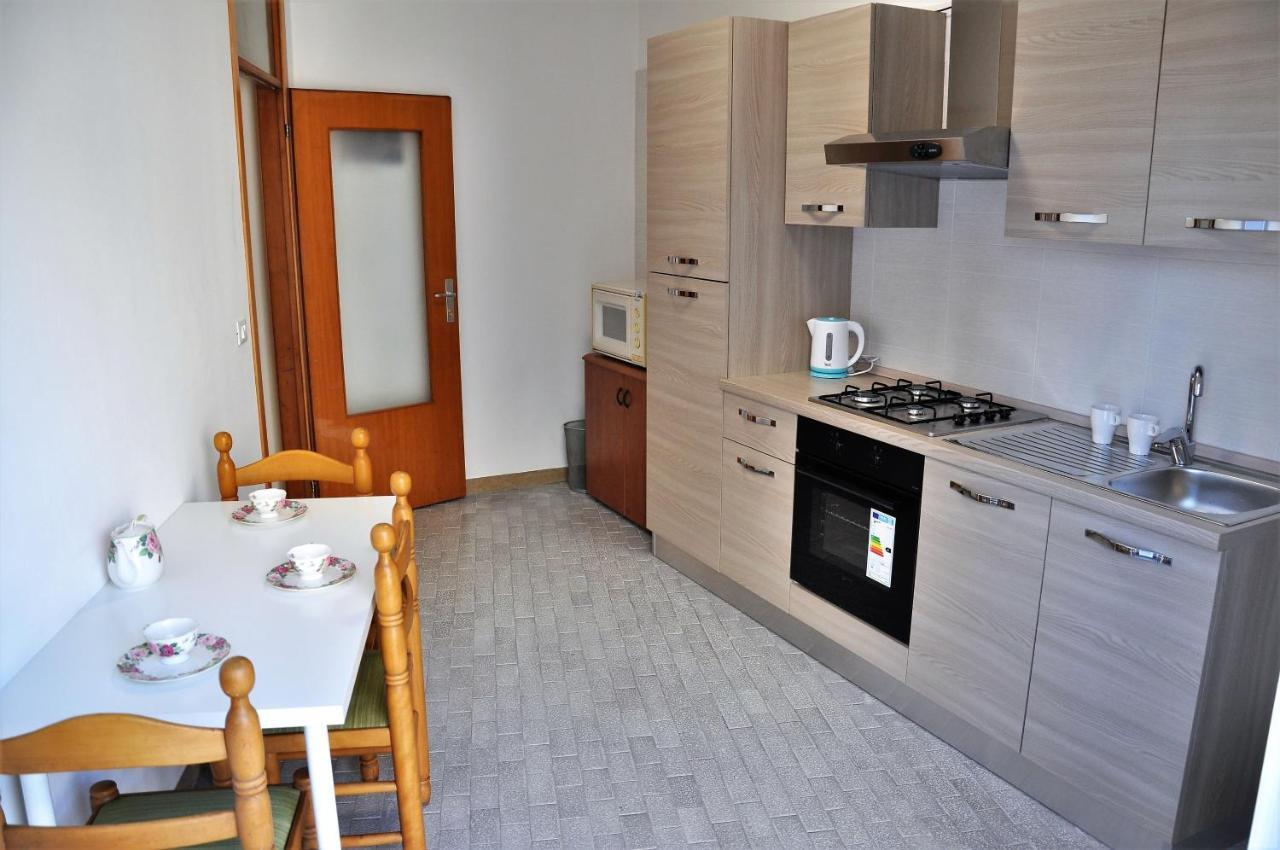 Appartamento Le Barche Mestre Ruang foto